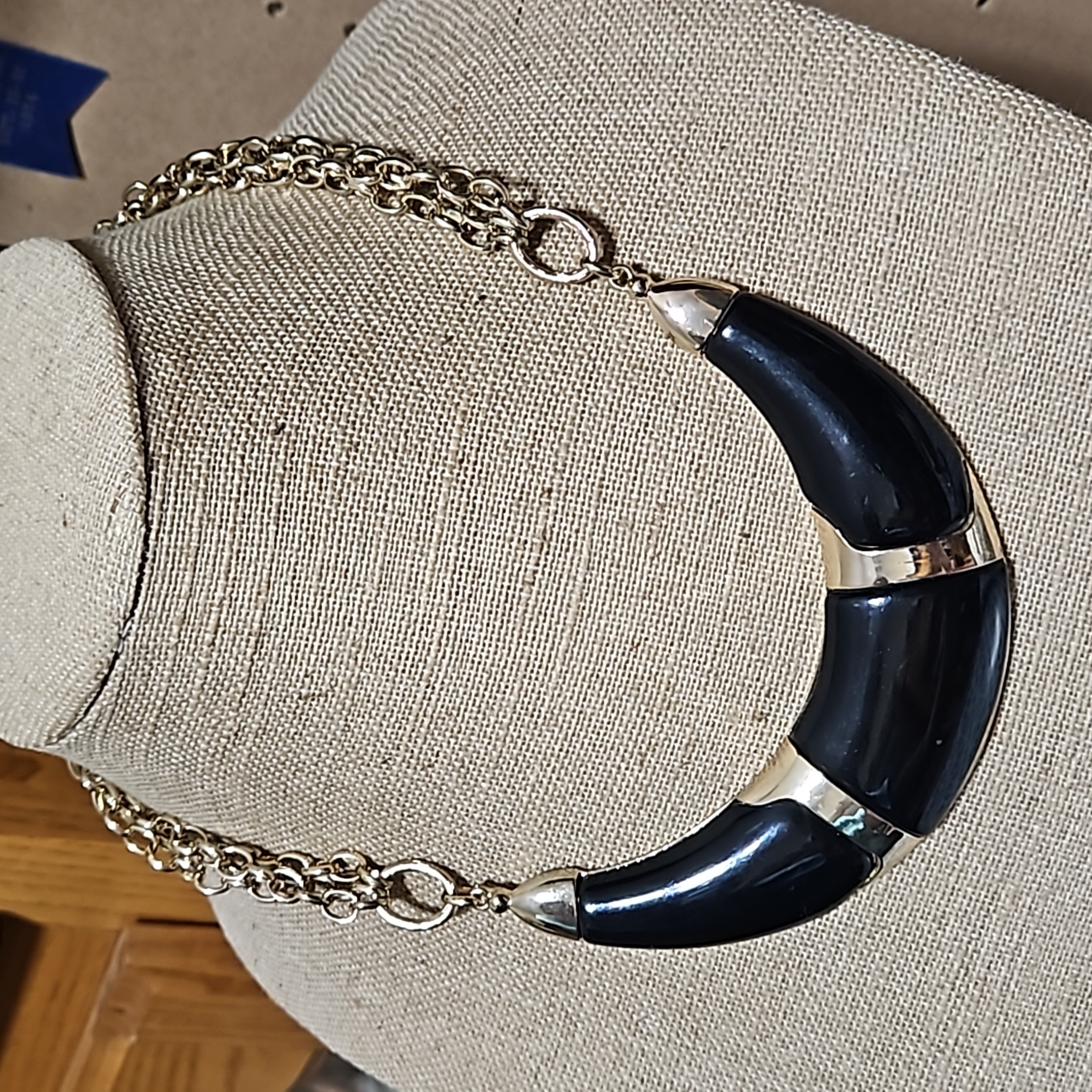Vintage Graziano Cn Acrylic Statement Necklace 38$
